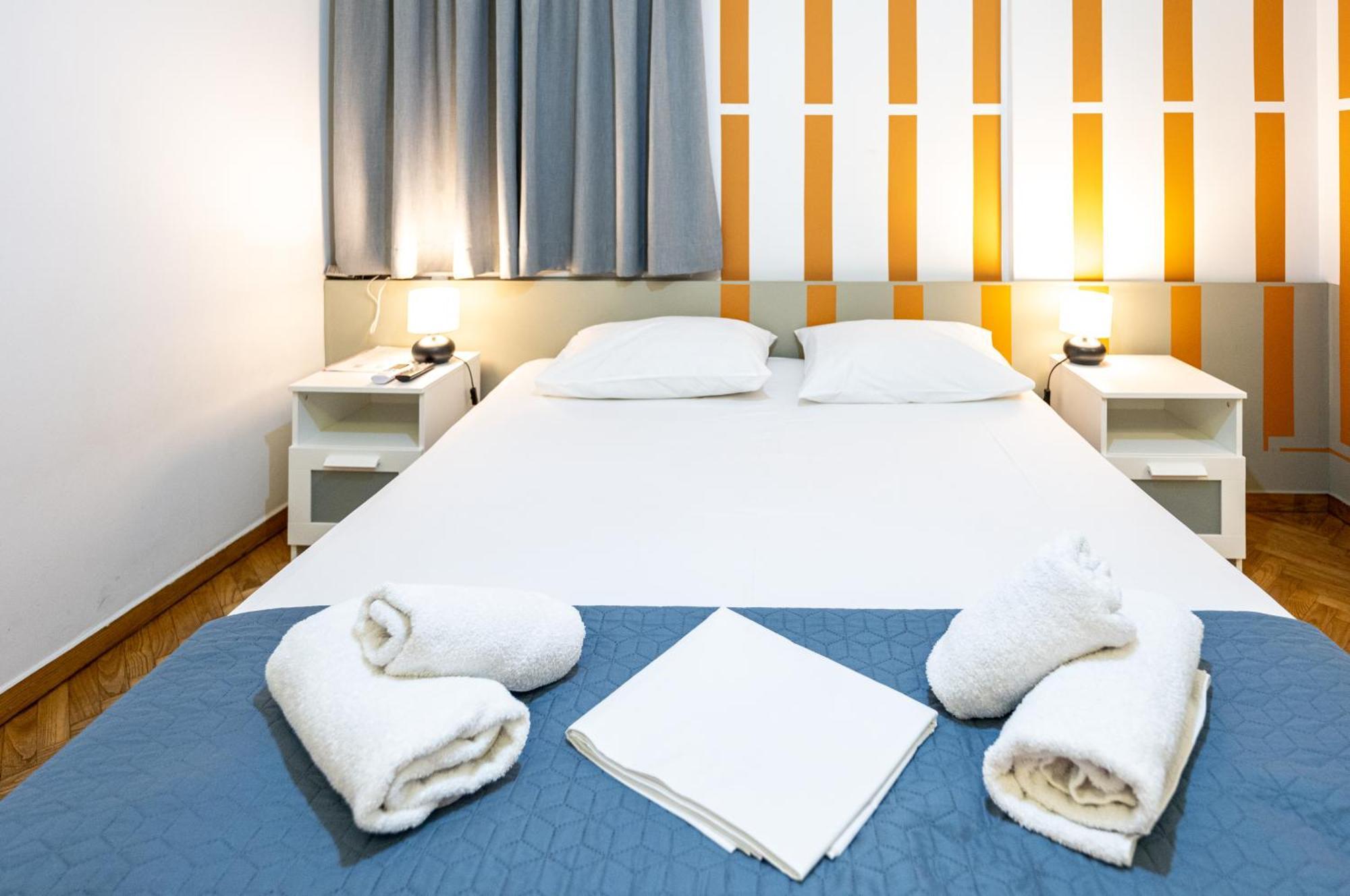 Entire Apartment - Heart Of Atenas Exterior foto