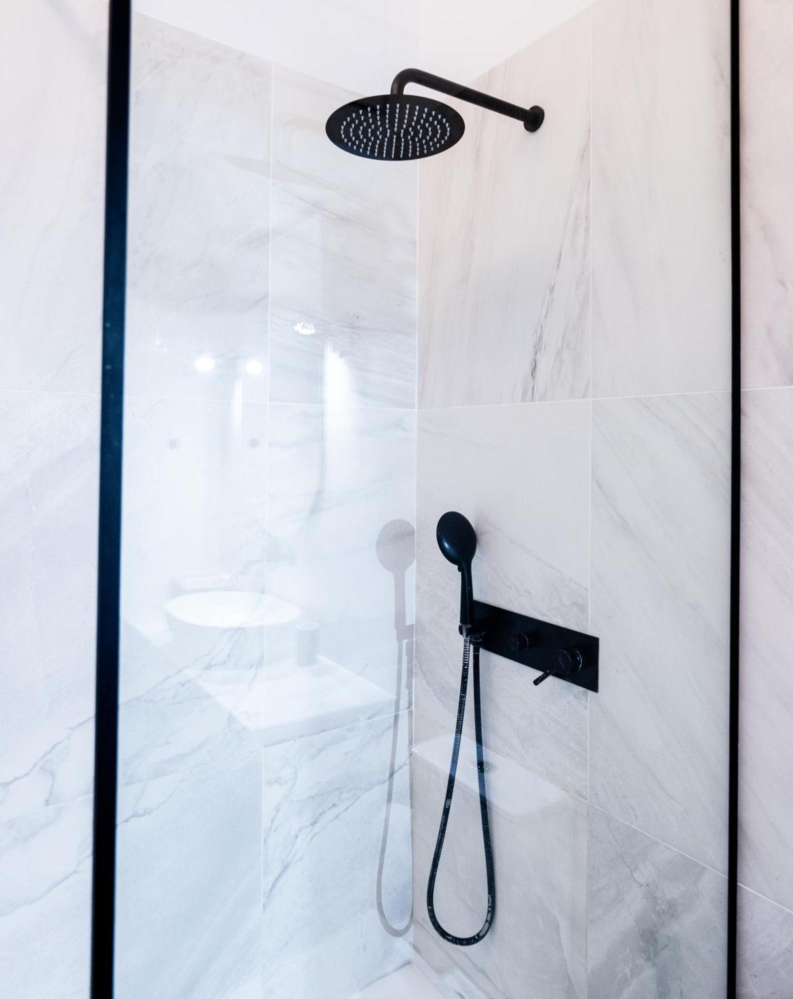 Entire Apartment - Heart Of Atenas Exterior foto